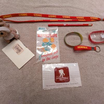 Sale Photo Thumbnail #2757: USMC Souvenirs