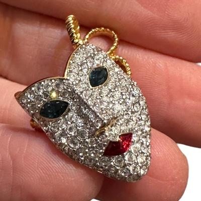 Swarovski Swan Signed Crystal Mardi Gras Theater Mask Brooch Lapel Pin