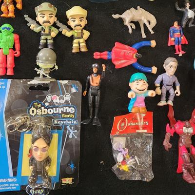 Ozzy Osborne Space Jam Lebron James Happy Meal Toy & The Osbourne Family Keychain Vintage - Ozzy Toy Lot