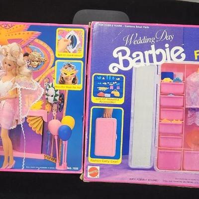 Vintage Barbie Doll Wedding Day Fashion Trunk 1991 & Costume Ball Mask Shop Retro Rare