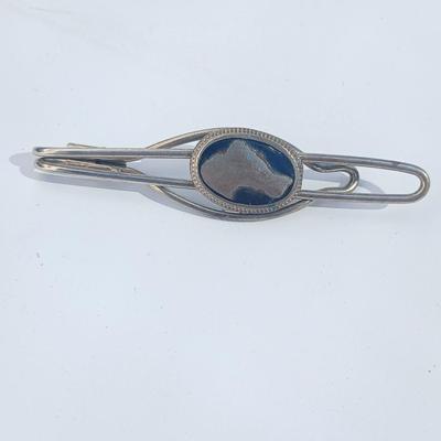 Vintage equestrian cuff links, Tie Chain VAC - vintage Tie clips - in an old box.