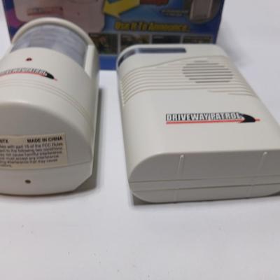 Brand new Driveway patrol alarm system with several push lights, and a nightlight
