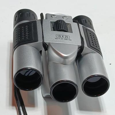 Vivitar Digital Camera Binocular Digital 30 x 25 with instruction manual
