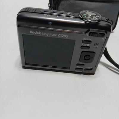 Kodak EasyShare Z1285 digital camera high-definition digital camera with case 12 MP 5x zoom