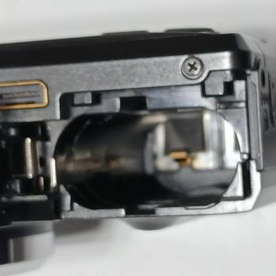 Kodak EasyShare Z1285 digital camera high-definition digital camera with case 12 MP 5x zoom