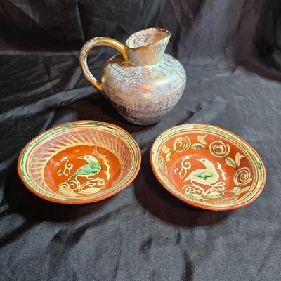 Antique gold patterned vintage Stangl Pottery pitcher with two vintage Mexican pottery Tlaquepaque bowls