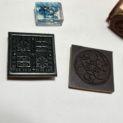 Stamp cubes - Mutiple stamps on each cube -