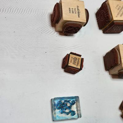Stamp cubes - Mutiple stamps on each cube -