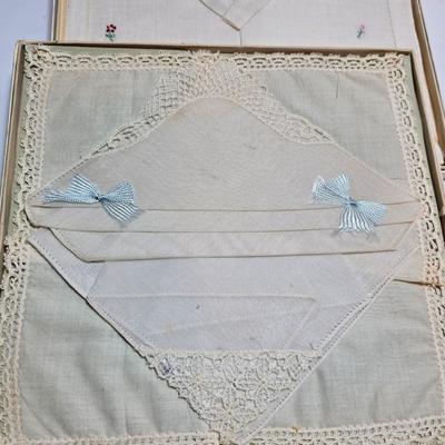 At least 10 Vintage embroidered kerchiefs - and Spunwell pillowcases in original boxes -