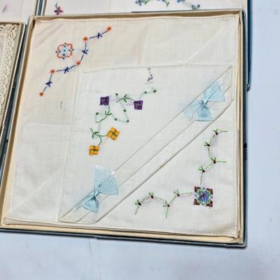 At least 10 Vintage embroidered kerchiefs - and Spunwell pillowcases in original boxes -