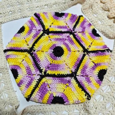 Vintage crocheted doilies and trivets - pot holders - Vintage retro fun!