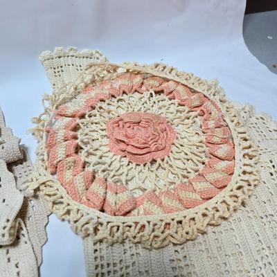 Vintage crocheted doilies and trivets - pot holders - Vintage retro fun!