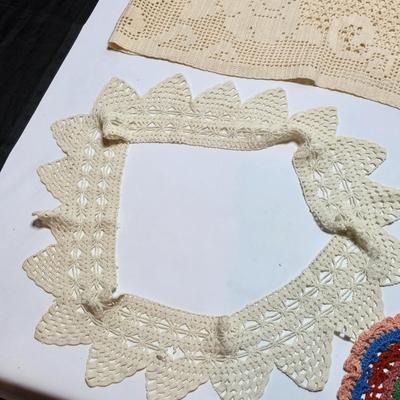 Vintage crocheted doilies and trivets - pot holders - Vintage retro fun!