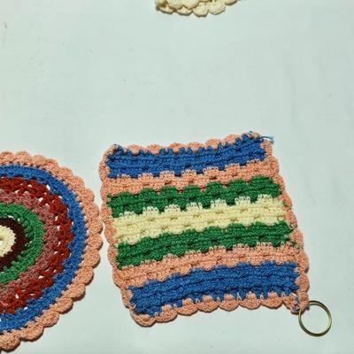 Vintage crocheted doilies and trivets - pot holders - Vintage retro fun!