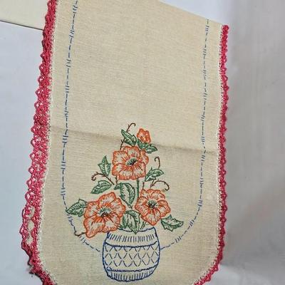 Assortment of embroidered cloth - flowers, cats and other cute patterns