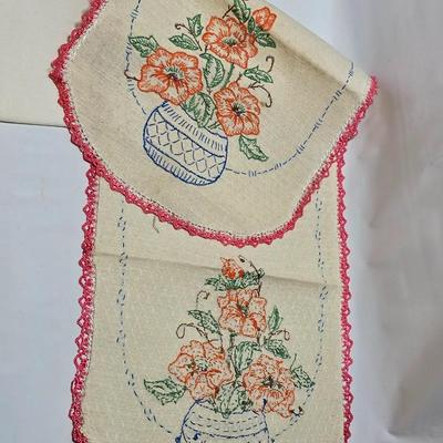 Assortment of embroidered cloth - flowers, cats and other cute patterns