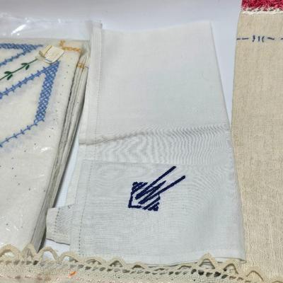 Assortment of embroidered cloth - flowers, cats and other cute patterns