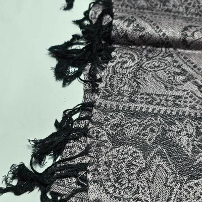 Nice scarves -of different colors and patterns new Croft & Barrow neck scarf