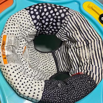 Sit, Spin & Stand Entertainer 360 Seat & Activity Table - Infantino