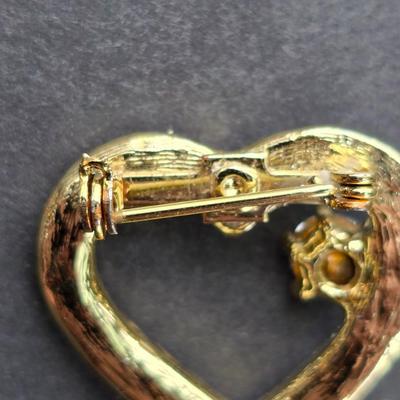 Vintage Vintage art deco DO Creations David Ornstein rhinestone brooch watch Aster watch with a vintage rhinestone heart brooch