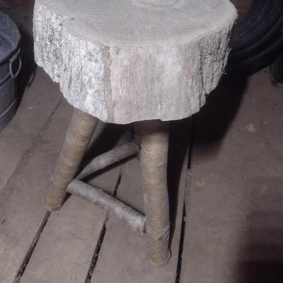 Natural Log Seat Stool