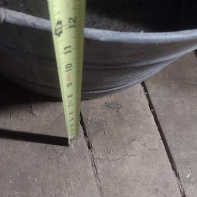 Galvanized Round Tub Choice A