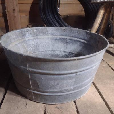 Galvanized Round Tub Choice A