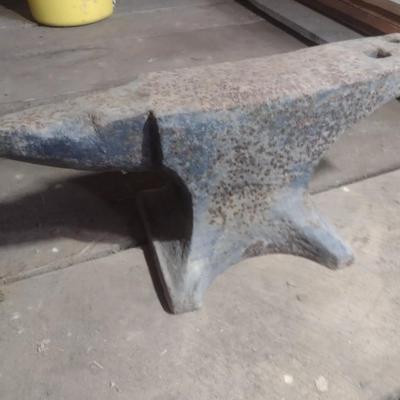 Vintage Blacksmith's Anvil Approximately 100lbs