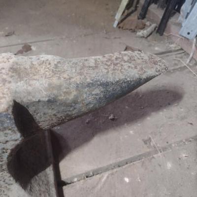 Vintage Blacksmith's Anvil Approximately 100lbs