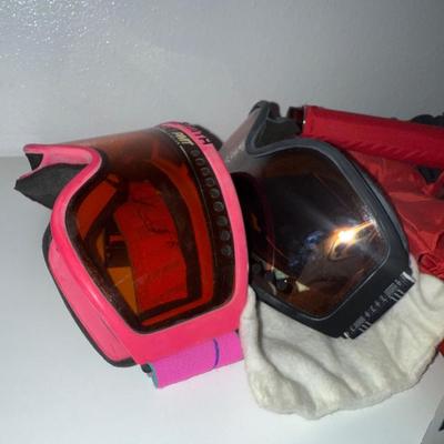 D35-Goggles ect