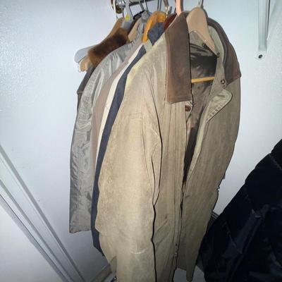 D32-Jackets