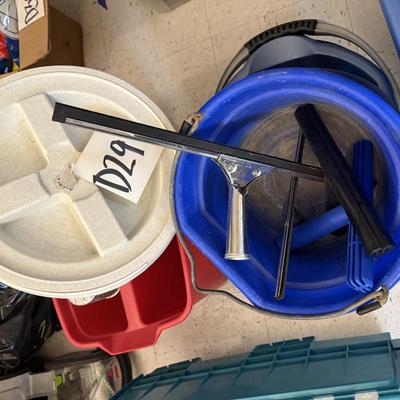D29-Buckets & misc