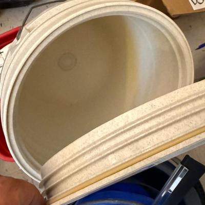 D29-Buckets & misc