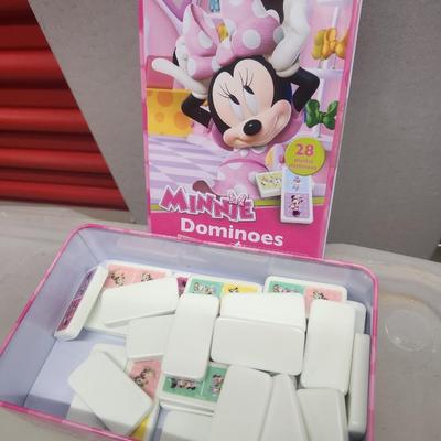 Mini mouse domino's