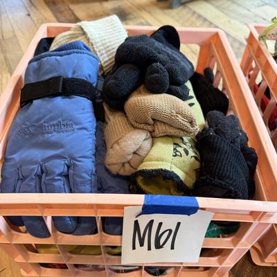 M61-Hats and gloves