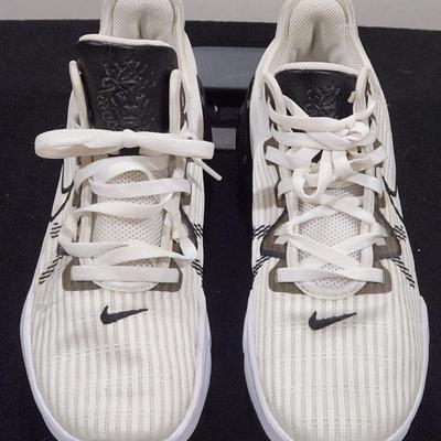 Sale Photo Thumbnail #108: Nike LeBron James Witness 6 White / BlackUS Size 11