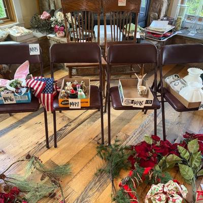 M45-4 folding chairs
