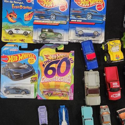 Sale Photo Thumbnail #125: Huge Vintage Hot Wheels & Tonka Truck Toys lot some new in box
Peterbuilt, Batmobile, plus many more.