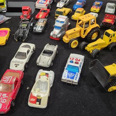 Sale Photo Thumbnail #127: Huge Vintage Hot Wheels & Tonka Truck Toys lot some new in box
Peterbuilt, Batmobile, plus many more.