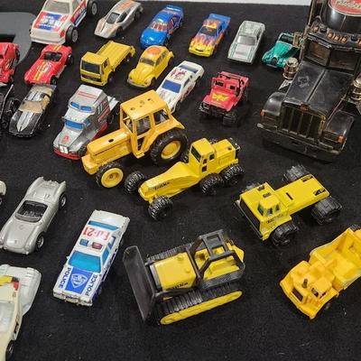 Sale Photo Thumbnail #128: Huge Vintage Hot Wheels & Tonka Truck Toys lot some new in box
Peterbuilt, Batmobile, plus many more.