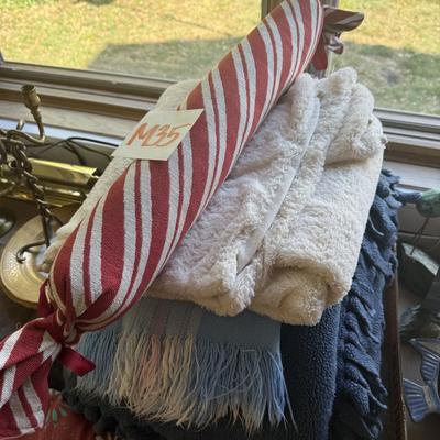 M35-Blankets ect