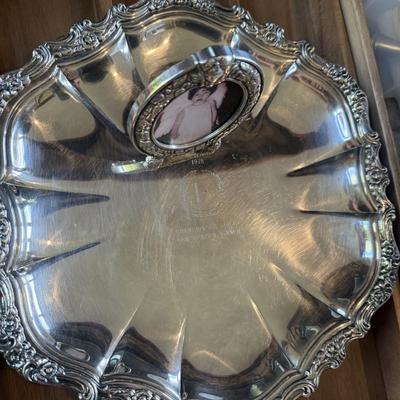 M27-Silver tray/wooden box