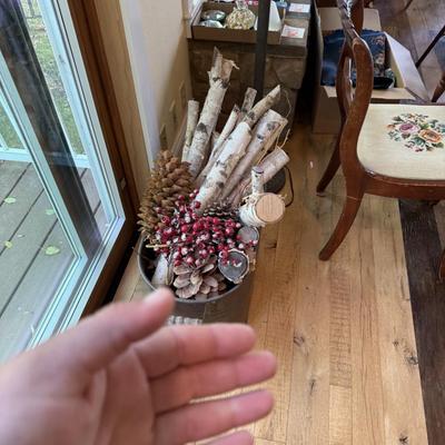 M19-Birch and copper pot decor