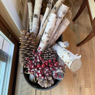 M19-Birch and copper pot decor