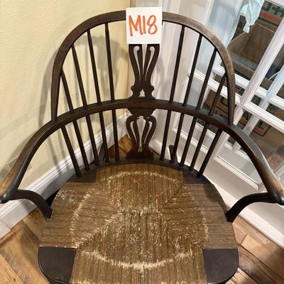 M18-Antique chair