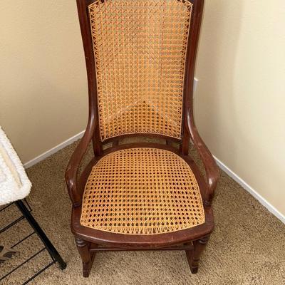 UP39-Rocking chair