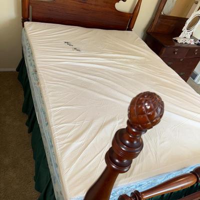 UP38.5 Mattress and boxspring
