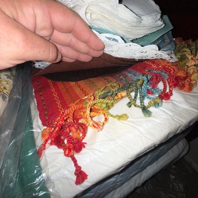UP36-Linens
