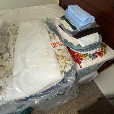 UP36-Linens