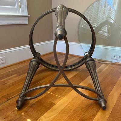 Biltmore Farms Homes Ornate Side Table (LR-BC)